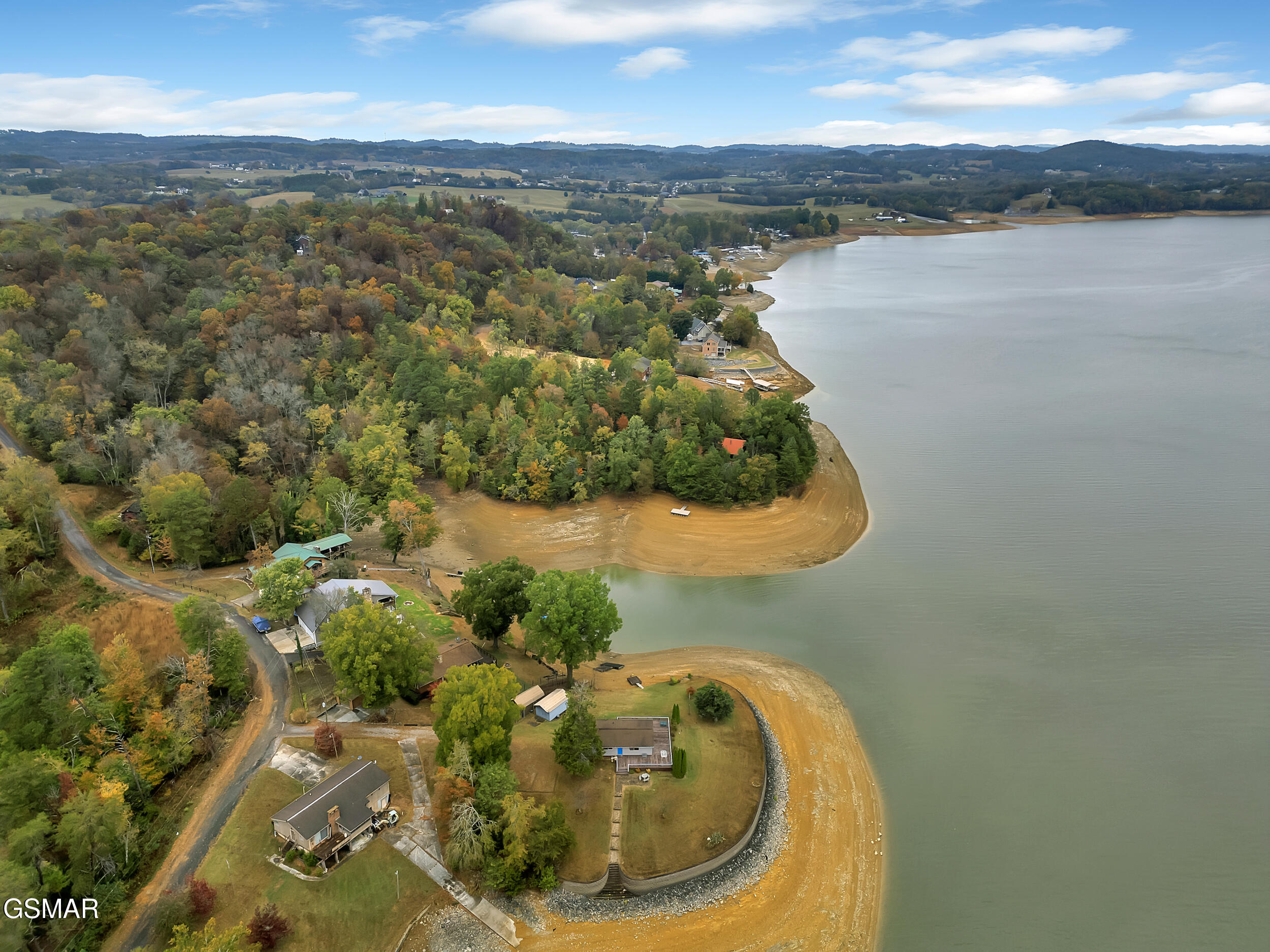 Dandridge, Tennessee, 37725, United States, 3 Bedrooms Bedrooms, ,1 BathroomBathrooms,Residential,For Sale,1973738