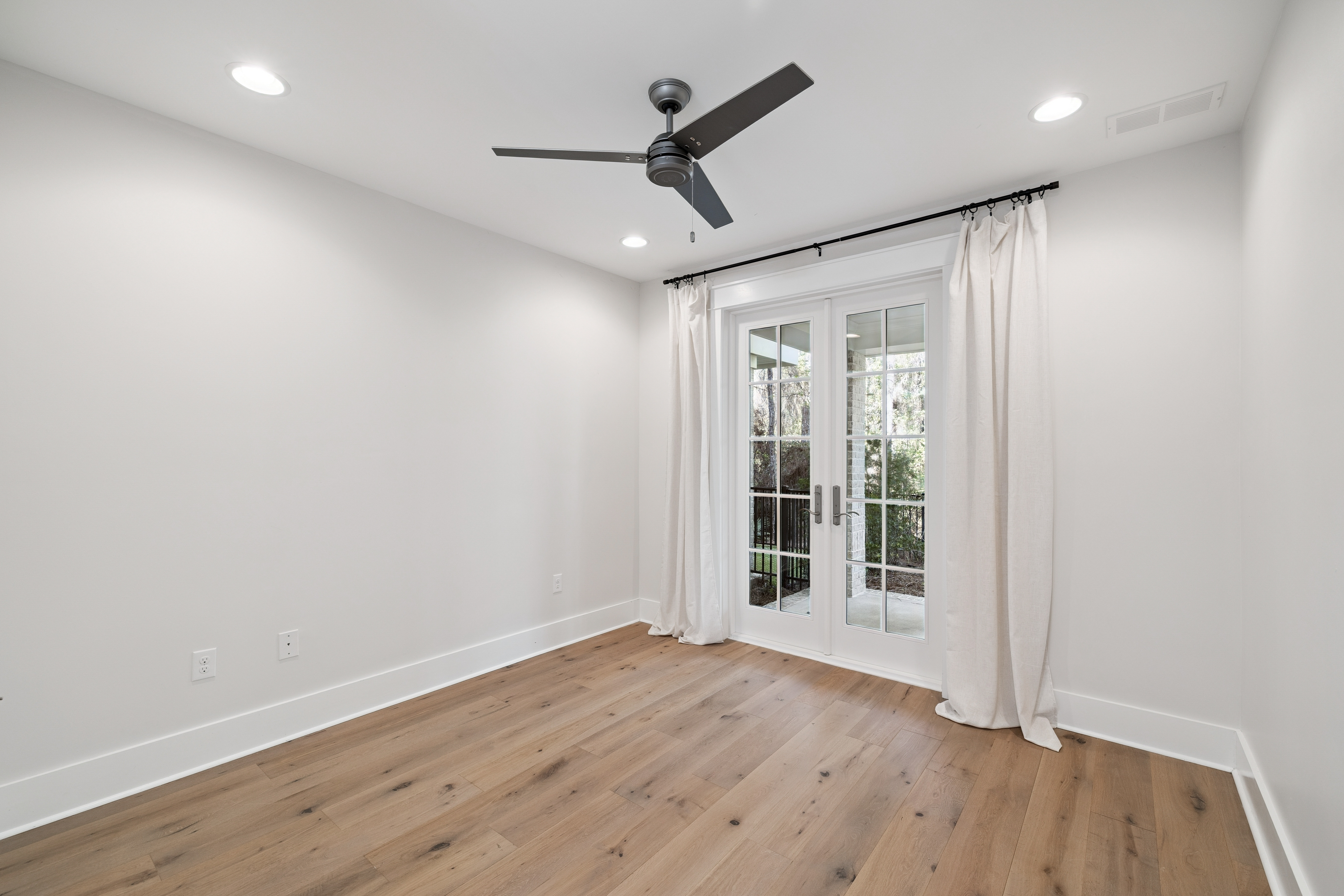  Spacious Townhouse With Two Car Garage In Gated Destin Community - 物件實景