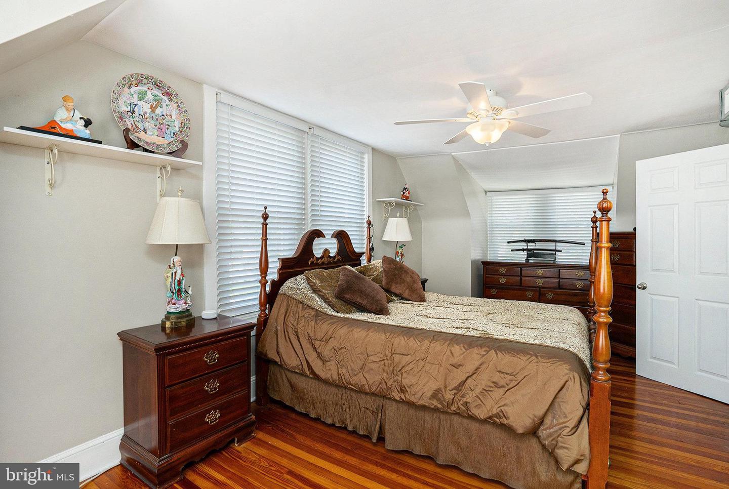 Lafayette Hill, Pennsylvania, 19444, United States, 5 Bedrooms Bedrooms, ,2 BathroomsBathrooms,Residential,For Sale,1999647