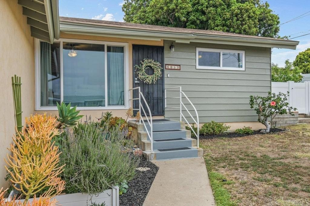 San Diego, California, 92120, United States, 3 Bedrooms Bedrooms, ,1 BathroomBathrooms,Residential,For Sale,1838210