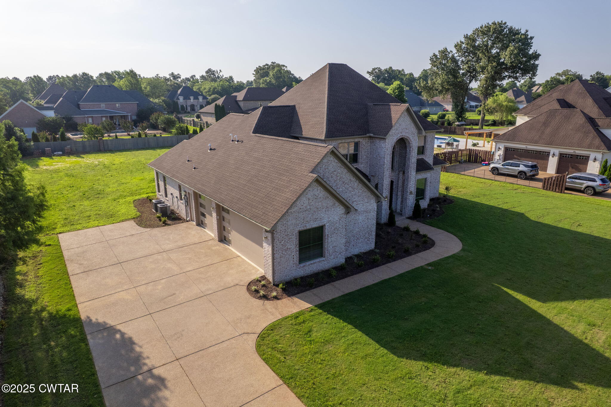 Jackson, Tennessee, 38305, United States, 5 Bedrooms Bedrooms, ,4 BathroomsBathrooms,Residential,For Sale,1868801