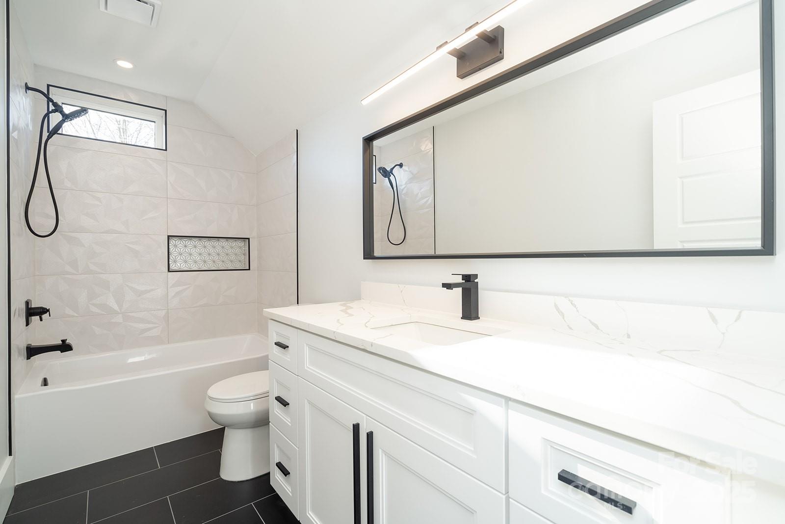 Waxhaw, North Carolina, 28173, United States, 5 Bedrooms Bedrooms, ,4 BathroomsBathrooms,Residential,For Sale,1990877