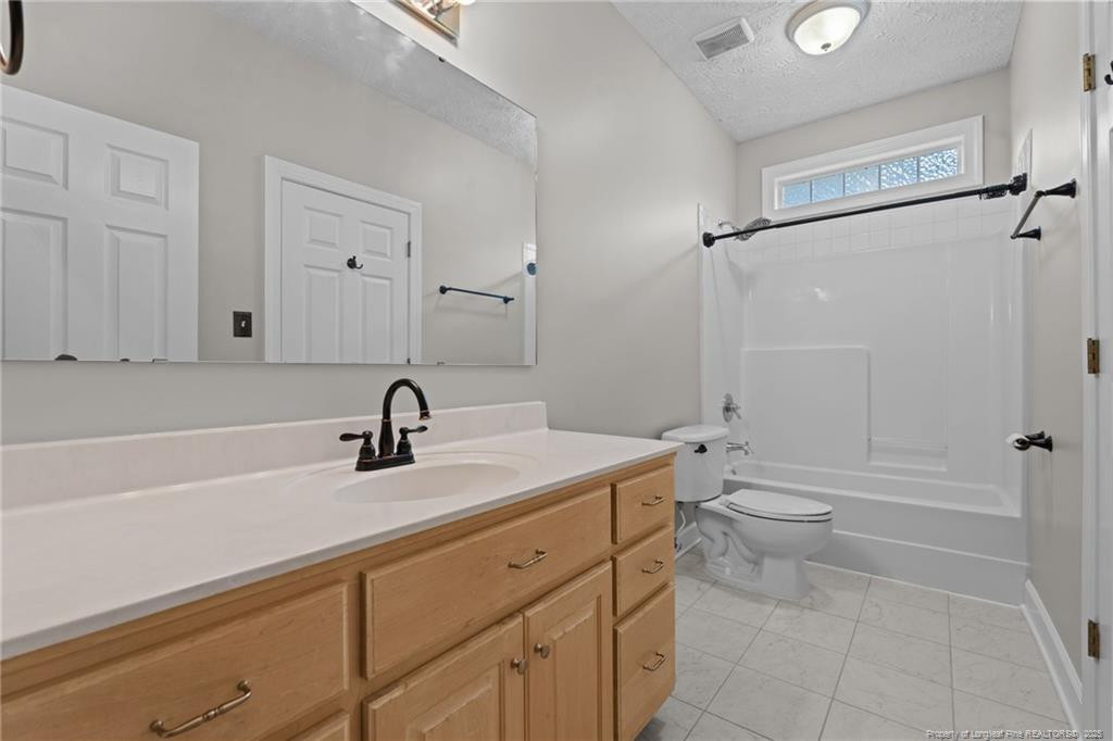 Fayetteville, North Carolina, 28306, United States, 4 Bedrooms Bedrooms, ,3 BathroomsBathrooms,Residential,For Sale,1906970