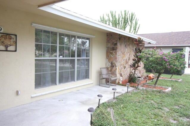 Lake Worth, Florida, 33463, United States, 4 Bedrooms Bedrooms, ,2 BathroomsBathrooms,Residential,For Sale,1928734