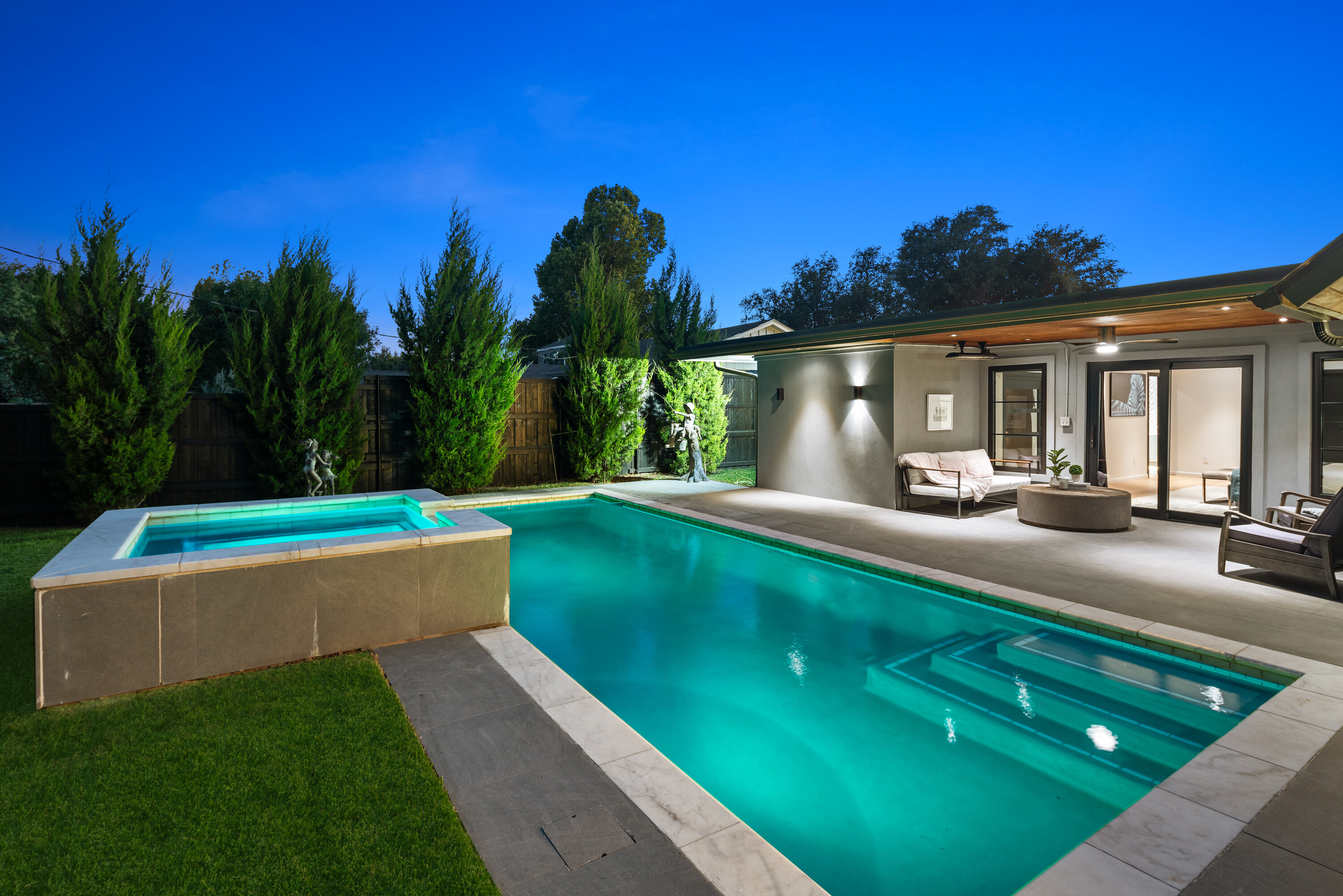  Sophisticated, Remodeled Contemporary Home Located in Preston Hollow - 物件實景