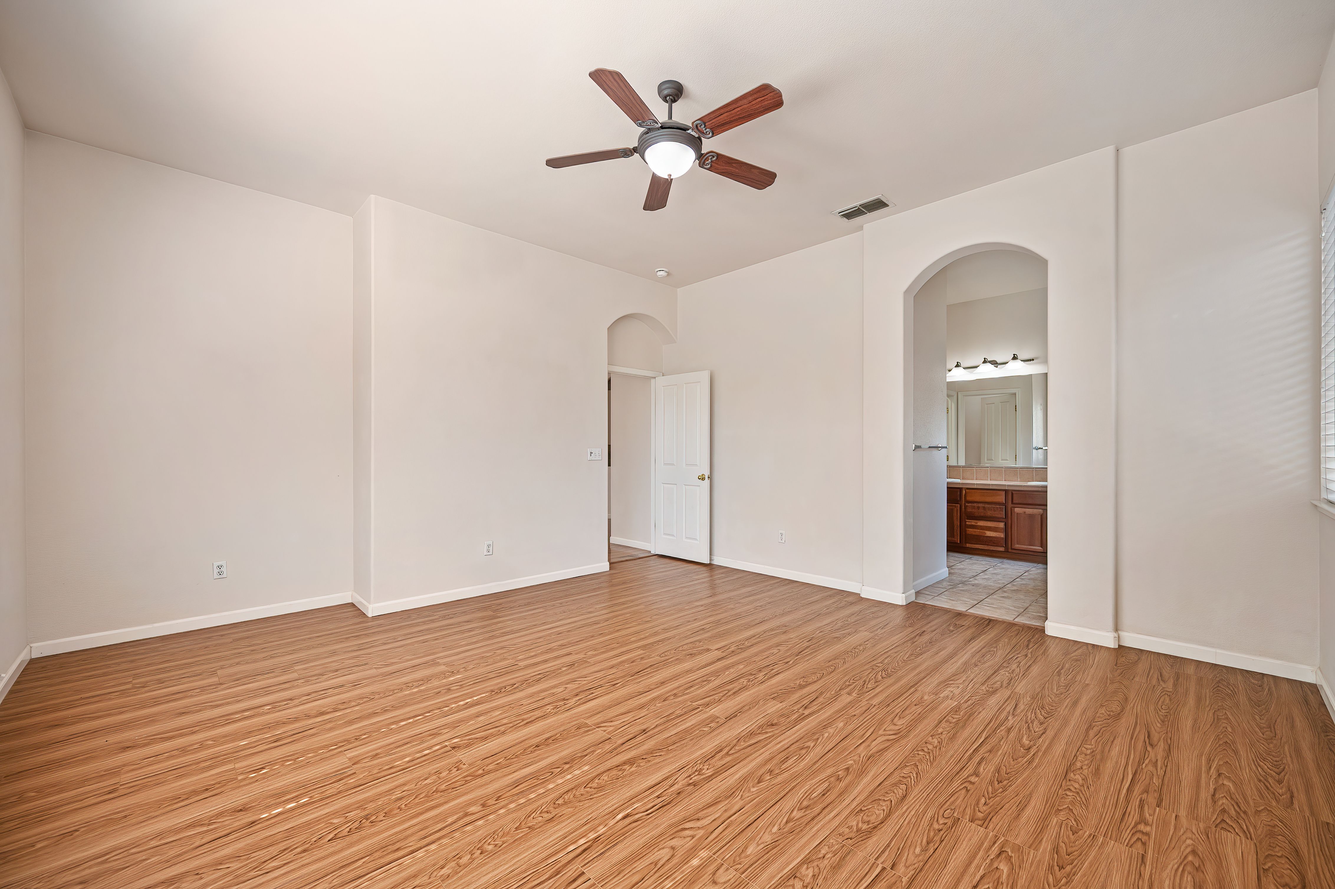  9729 Marbella Court, Elk Grove, CA 95624 - 物件實景