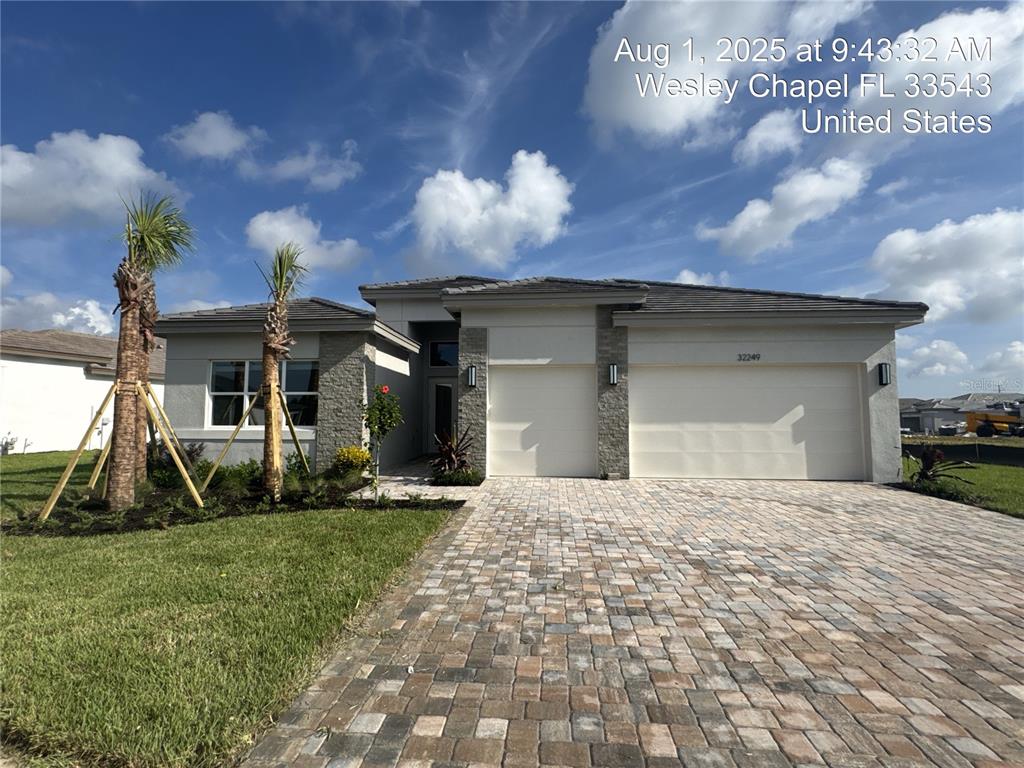 Wesley Chapel, Florida, 33543, United States, 3 Bedrooms Bedrooms, ,4 BathroomsBathrooms,Residential,For Sale,1819606