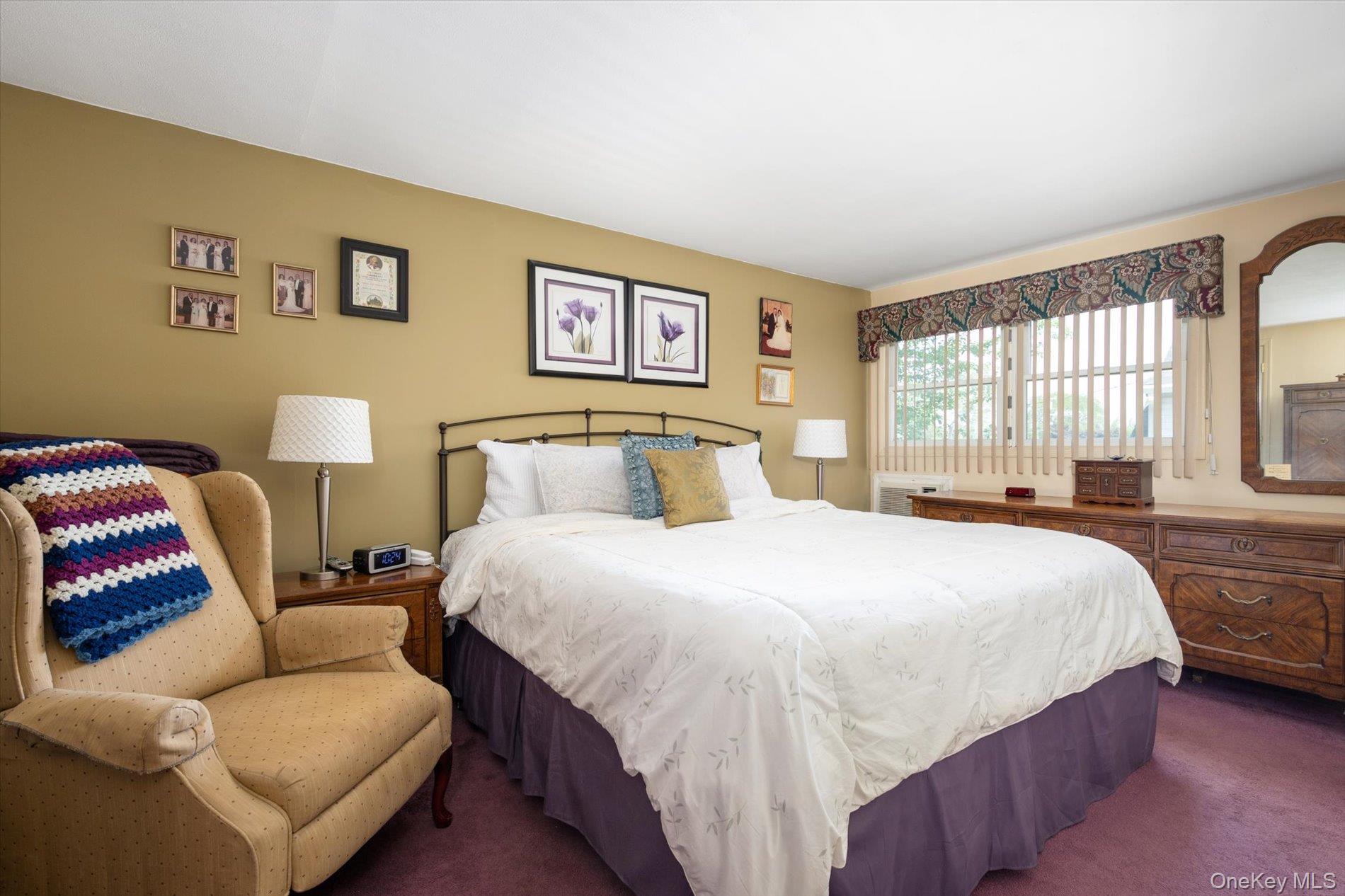 Levittown, New York, 11756, United States, 5 Bedrooms Bedrooms, ,2 BathroomsBathrooms,Residential,For Sale,1931352