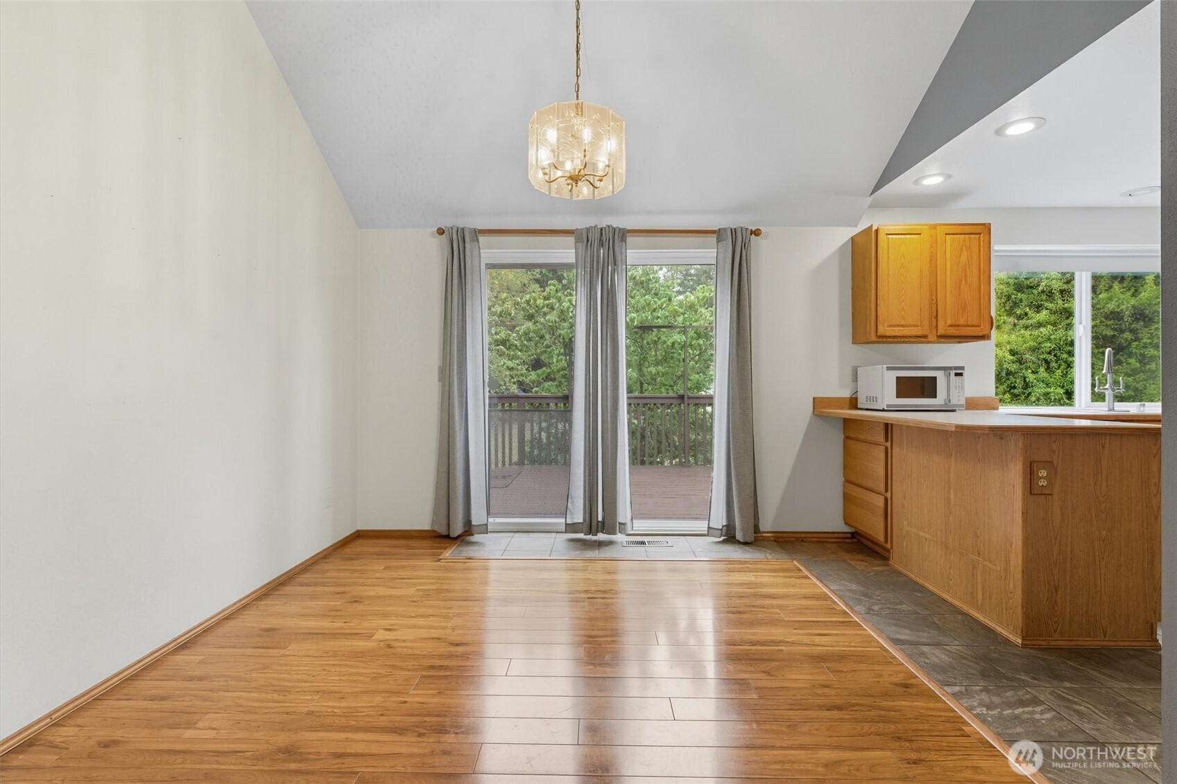 Port Orchard, Washington, 98367, United States, 3 Bedrooms Bedrooms, ,2 BathroomsBathrooms,Residential,For Sale,1954676