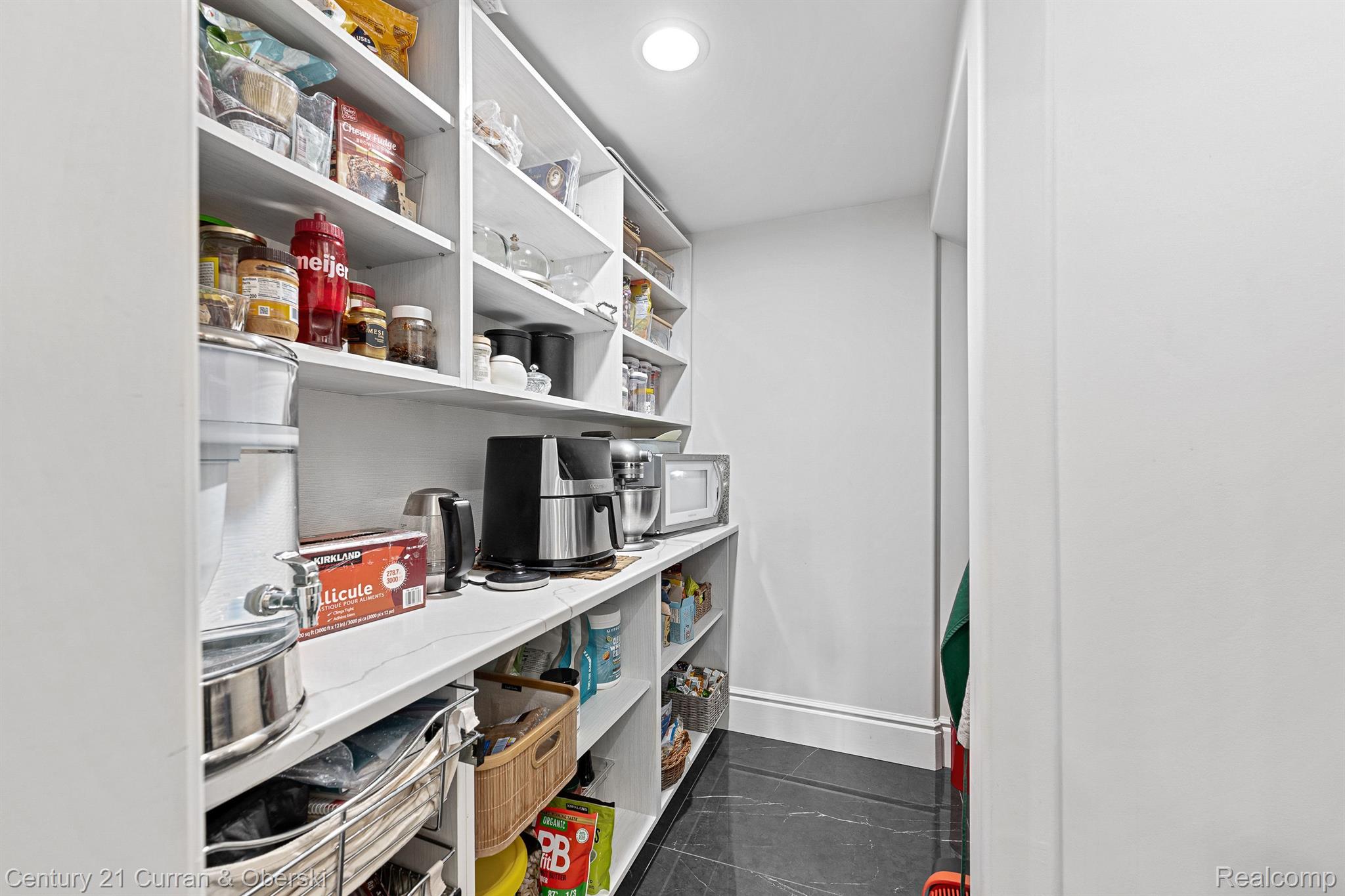 Northville Twp, Michigan, 48168, United States, 7 Bedrooms Bedrooms, ,10 BathroomsBathrooms,Residential,For Sale,1978218