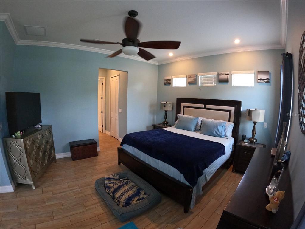 Sarasota, Florida, 34243, United States, 4 Bedrooms Bedrooms, ,3 BathroomsBathrooms,Residential,For Sale,1874918