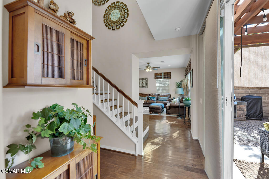Valencia, California, 91354, United States, 4 Bedrooms Bedrooms, ,3 BathroomsBathrooms,Residential,For Sale,1914107