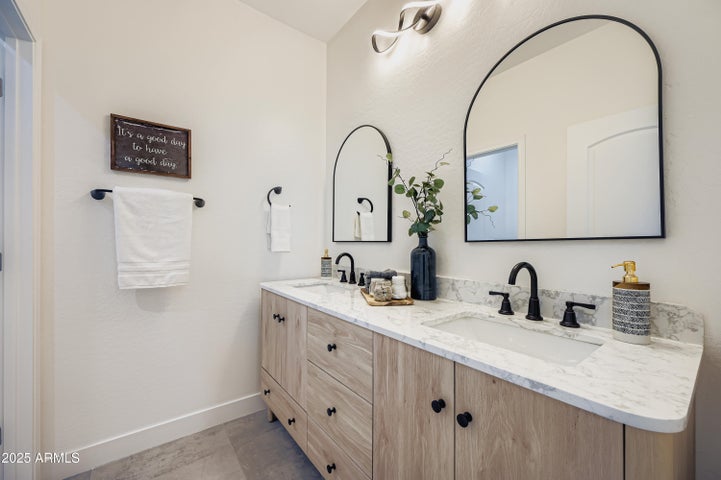 Peoria, Arizona, 85383, United States, 4 Bedrooms Bedrooms, ,4 BathroomsBathrooms,Residential,For Sale,1993879