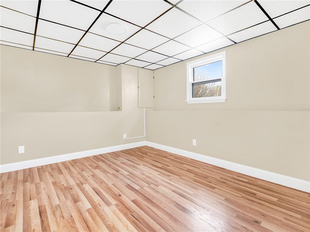 Warwick, Rhode Island, 02889, United States, 3 Bedrooms Bedrooms, ,3 BathroomsBathrooms,Residential,For Sale,2030234