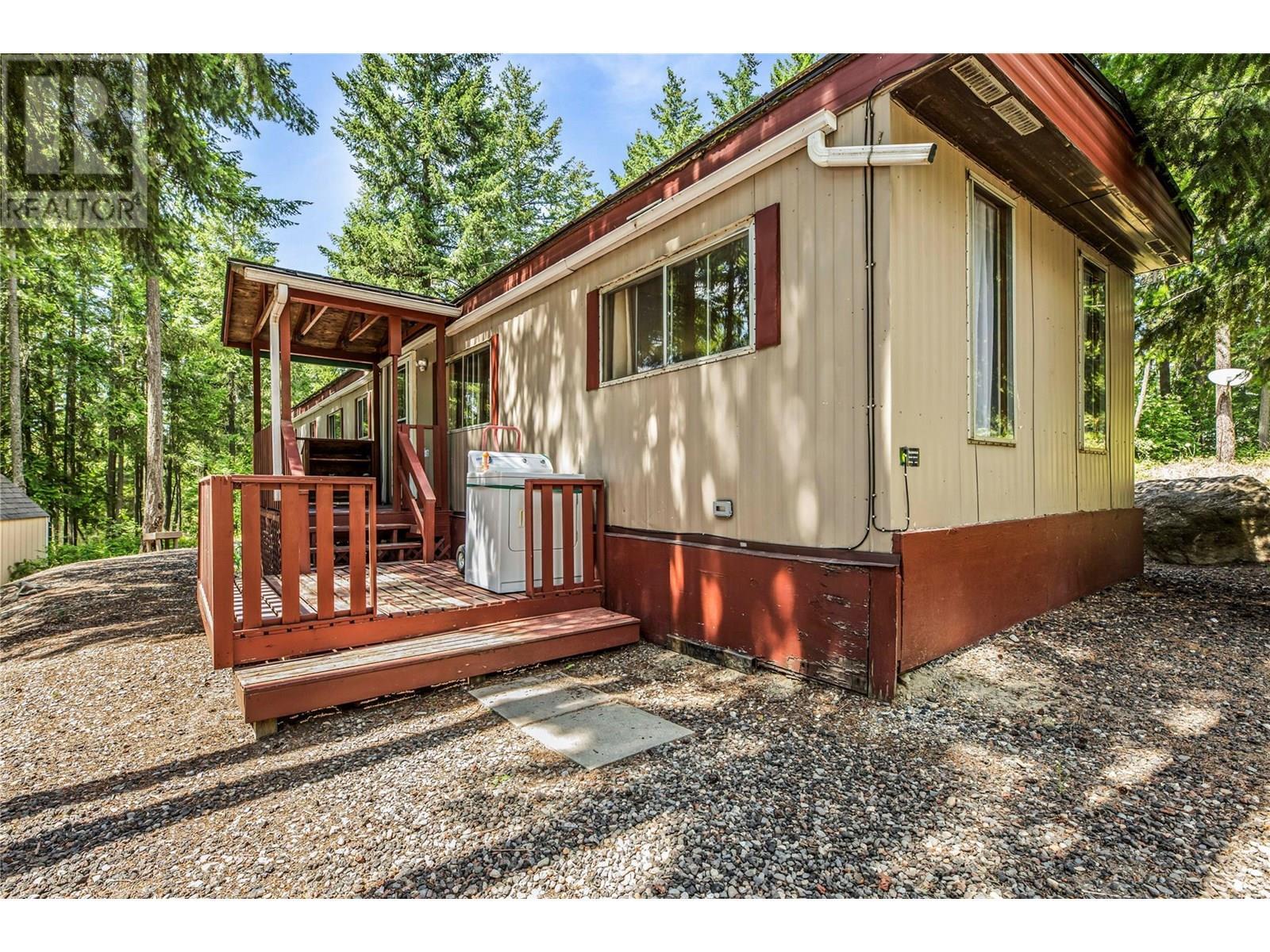 TAPPEN, British Columbia, V0E 2X2, CA, 2 Bedrooms Bedrooms, ,2 BathroomsBathrooms,Residential,For Sale,1868276