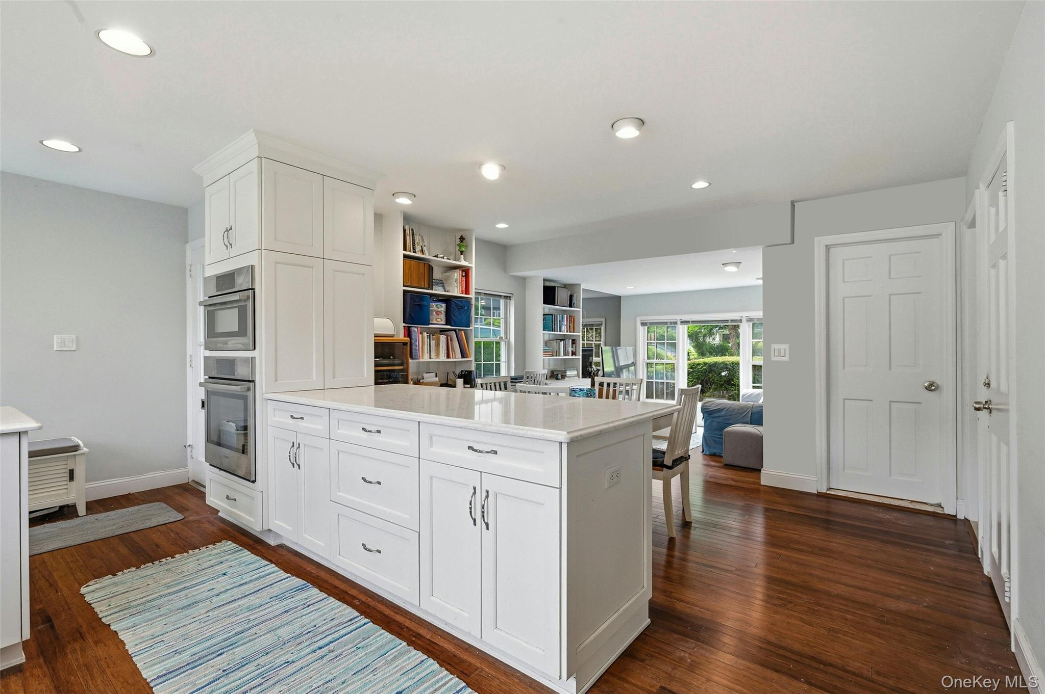  17 Monfort Road, Port Washington, NY, 11050 - 物件實景