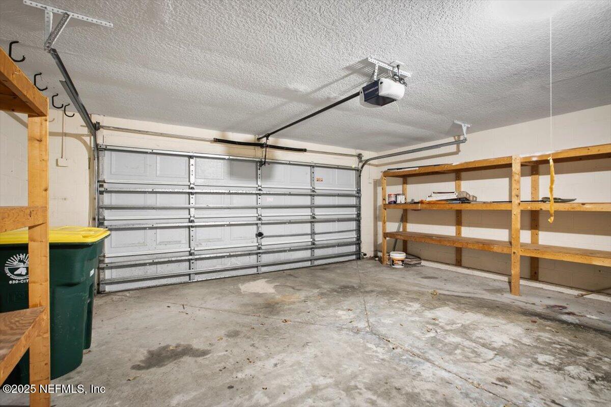 Jacksonville, Florida, 32256, United States, 5 Bedrooms Bedrooms, ,3 BathroomsBathrooms,Residential,For Sale,1975444