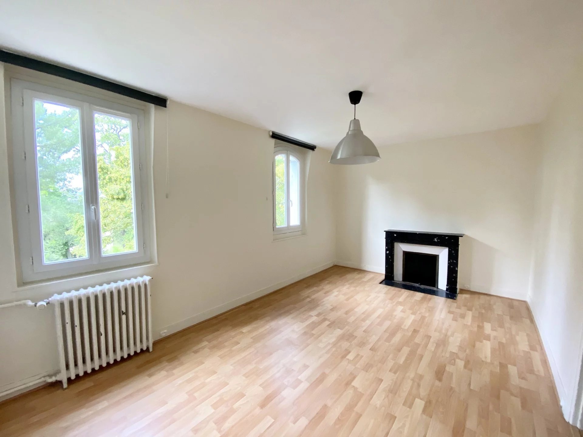 Le Vésinet, Île-de-France, 78110, FR, 5 Bedrooms Bedrooms, ,5 BathroomsBathrooms,Residential,For Sale,1994583