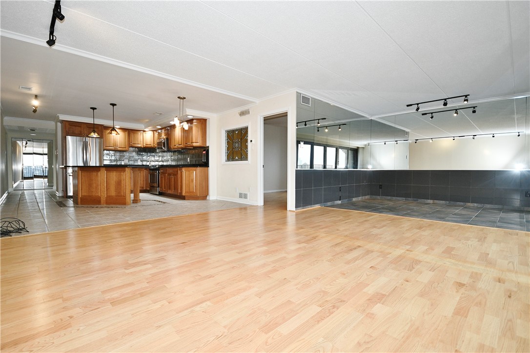 1000 Grandview Avenue Unit 401, Mt Washington, Pennsylvania, 15211, United States, 2 Bedrooms Bedrooms, ,2 BathroomsBathrooms,Residential,For Sale,1000 Grandview Avenue Unit 401,1662868