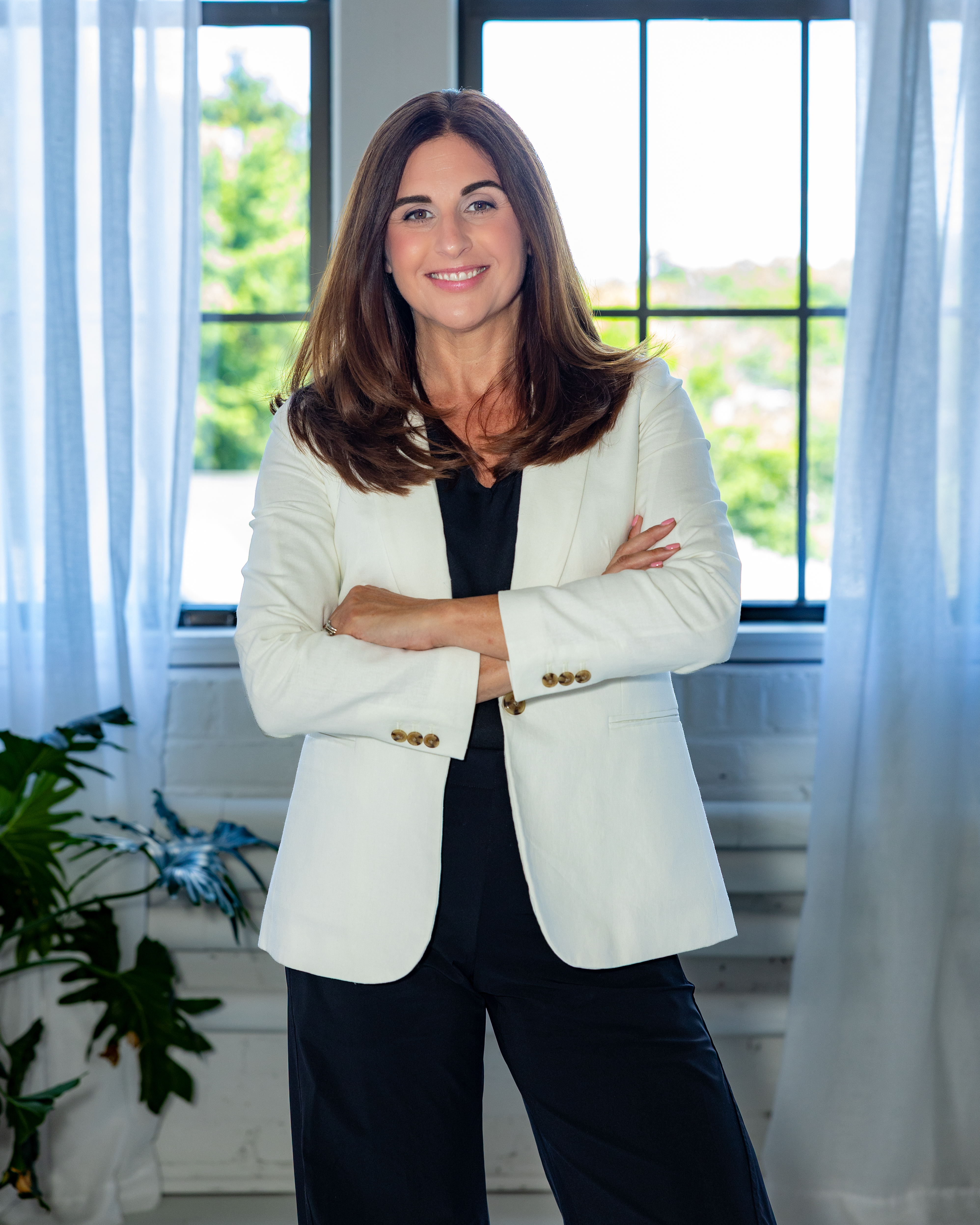 Laura Bennos
