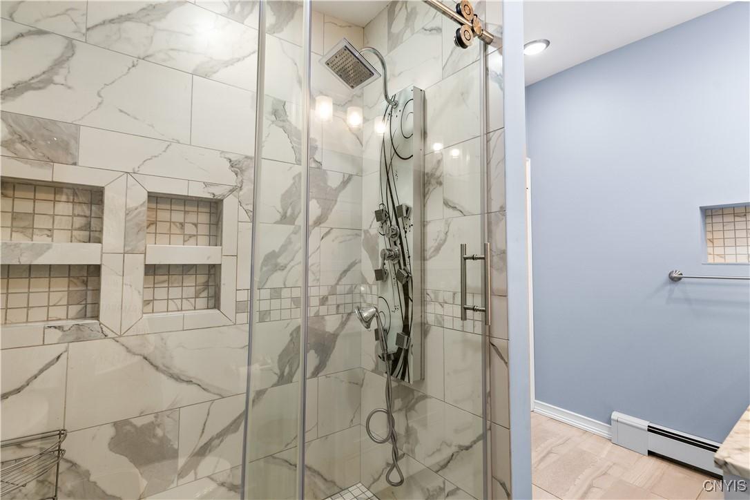 Deerfield, New York, 13502, United States, 6 Bedrooms Bedrooms, ,4 BathroomsBathrooms,Residential,For Sale,1971402