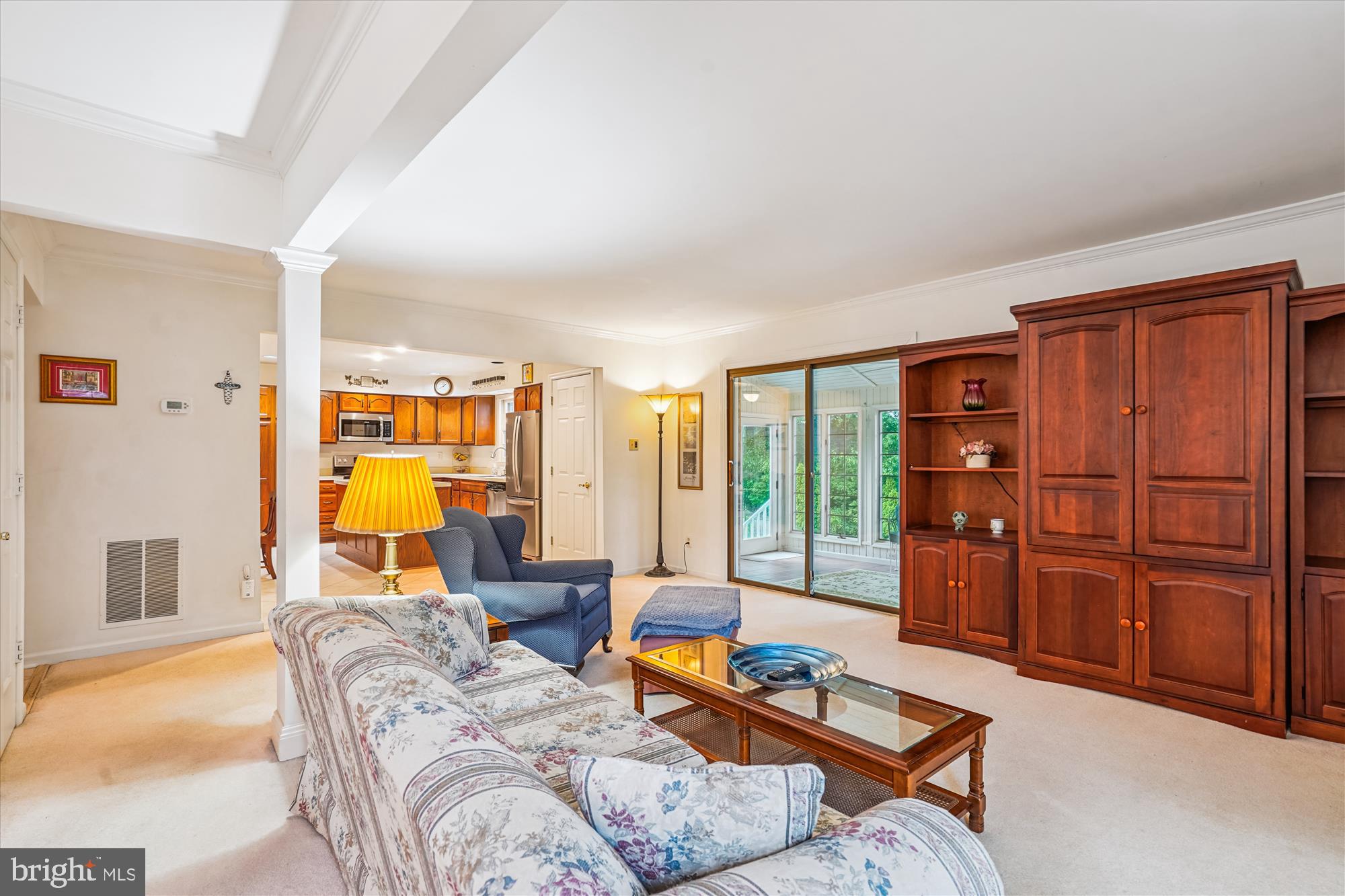 Burke, Virginia, 22015, United States, 5 Bedrooms Bedrooms, ,4 BathroomsBathrooms,Residential,For Sale,1905791
