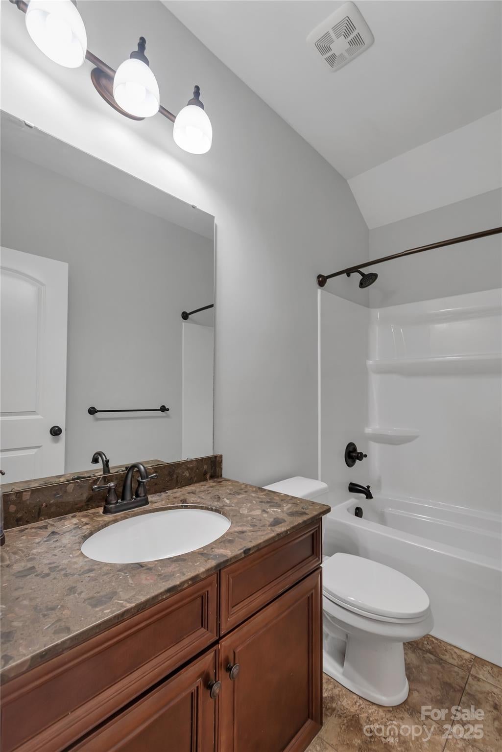 Shelby, North Carolina, 28150, United States, 3 Bedrooms Bedrooms, ,4 BathroomsBathrooms,Residential,For Sale,1868459
