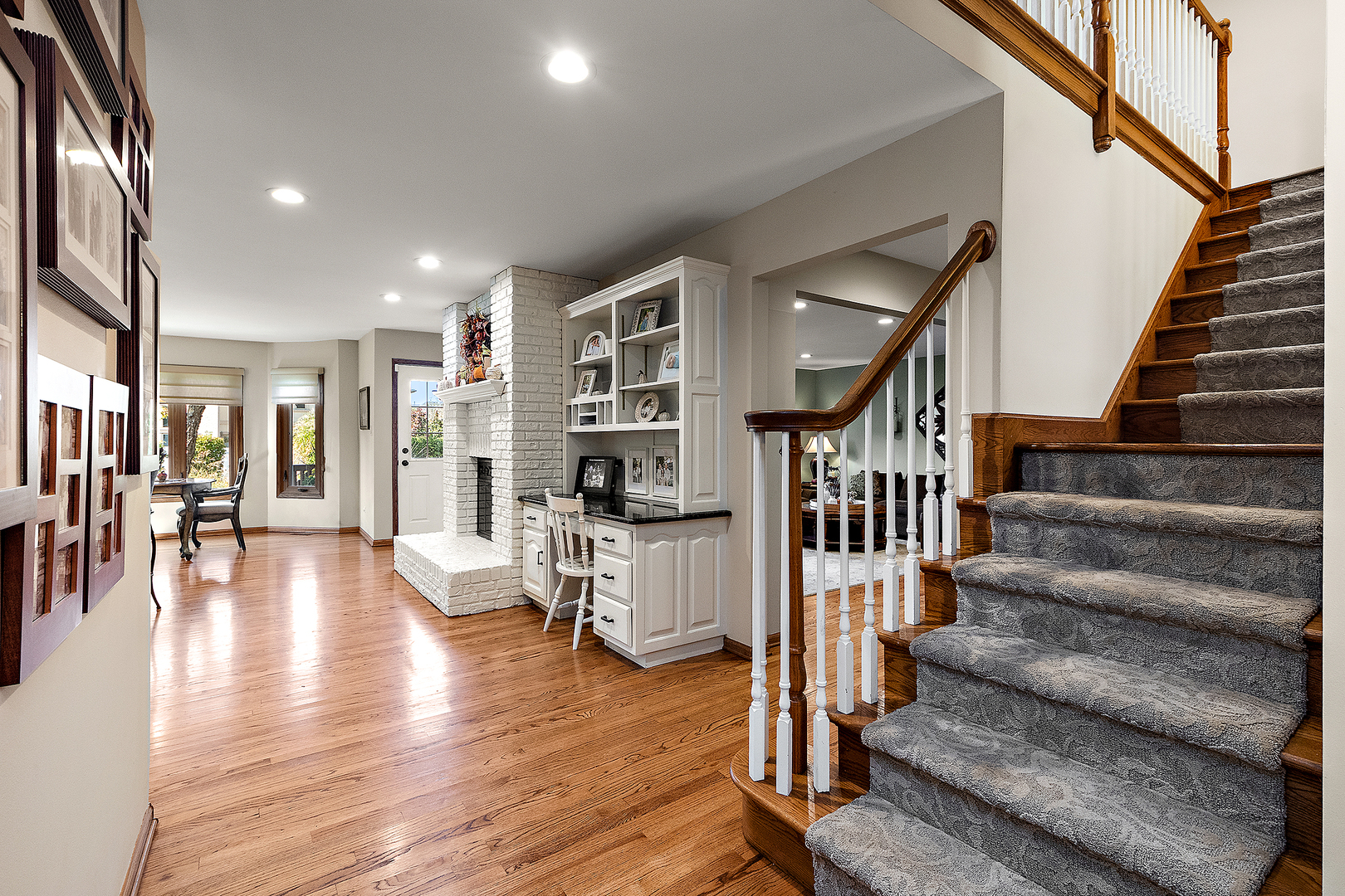 Orland Park, Illinois, 60467, United States, 4 Bedrooms Bedrooms, ,5 BathroomsBathrooms,Residential,For Sale,1987350