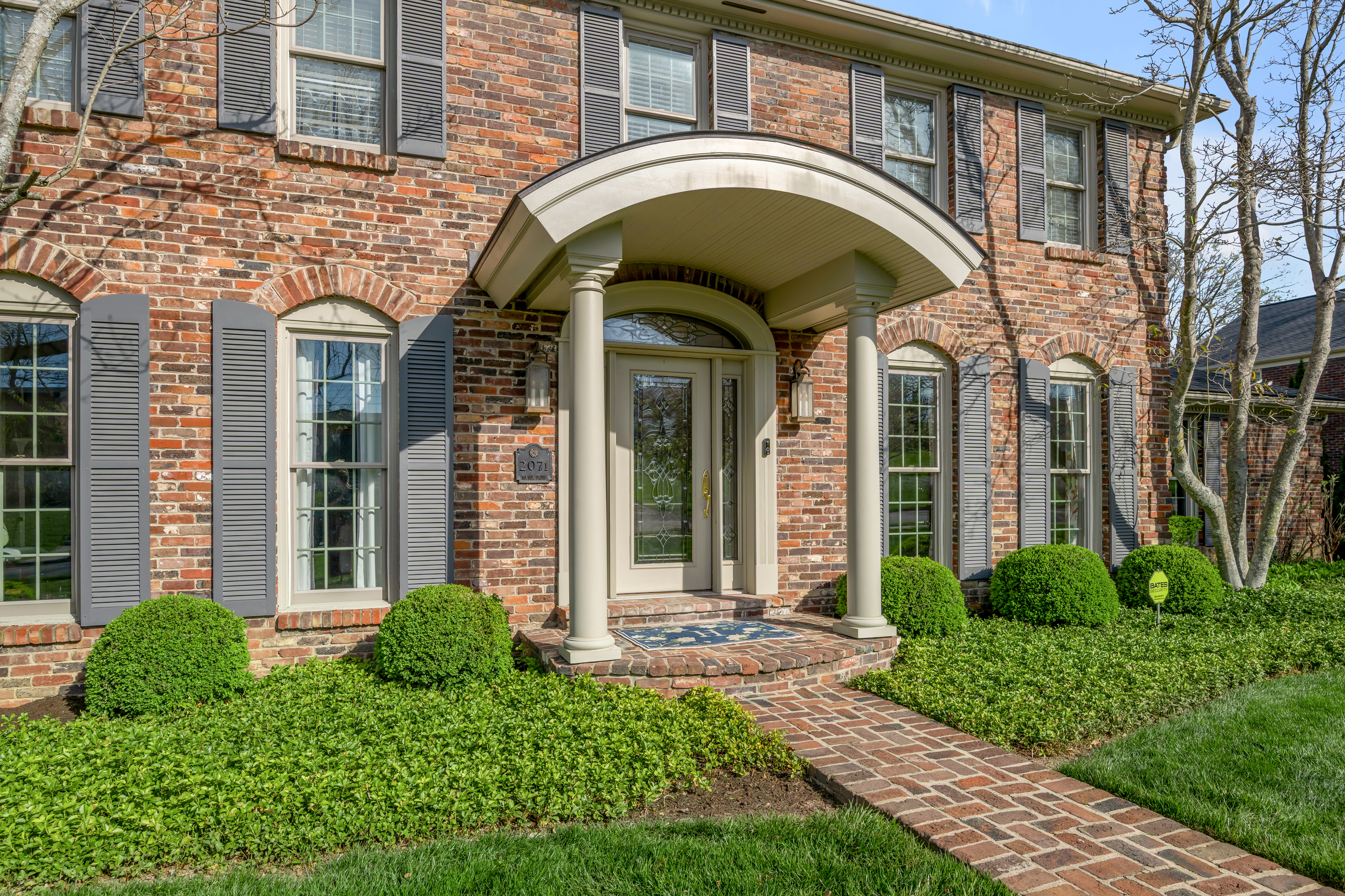  2071 Manor Drive - 物件實景