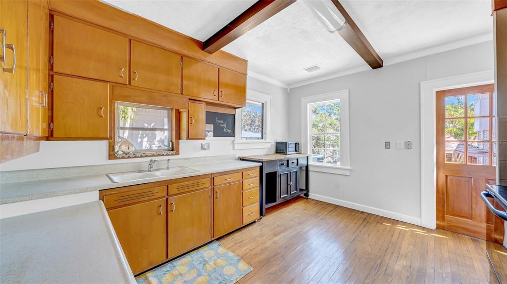 St Petersburg, Florida, 33705, United States, 3 Bedrooms Bedrooms, ,3 BathroomsBathrooms,Residential,For Sale,1778823