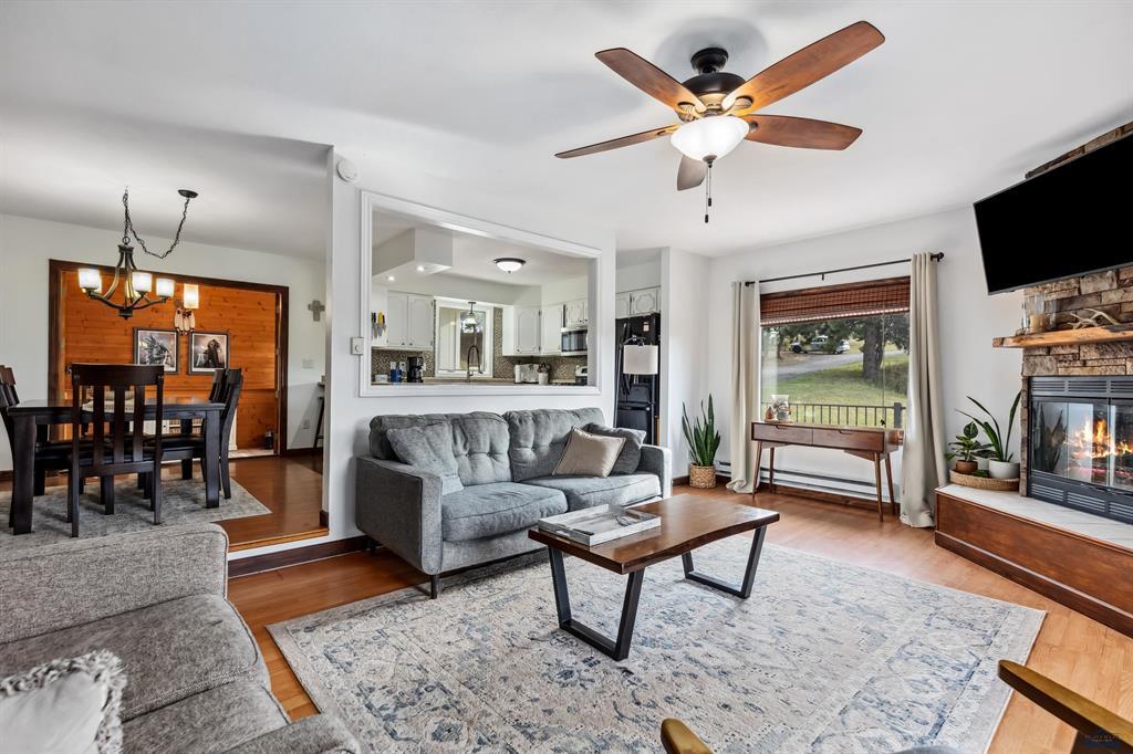 Rapid City, South Dakota, 57702, United States, 4 Bedrooms Bedrooms, ,2 BathroomsBathrooms,Residential,For Sale,1878563
