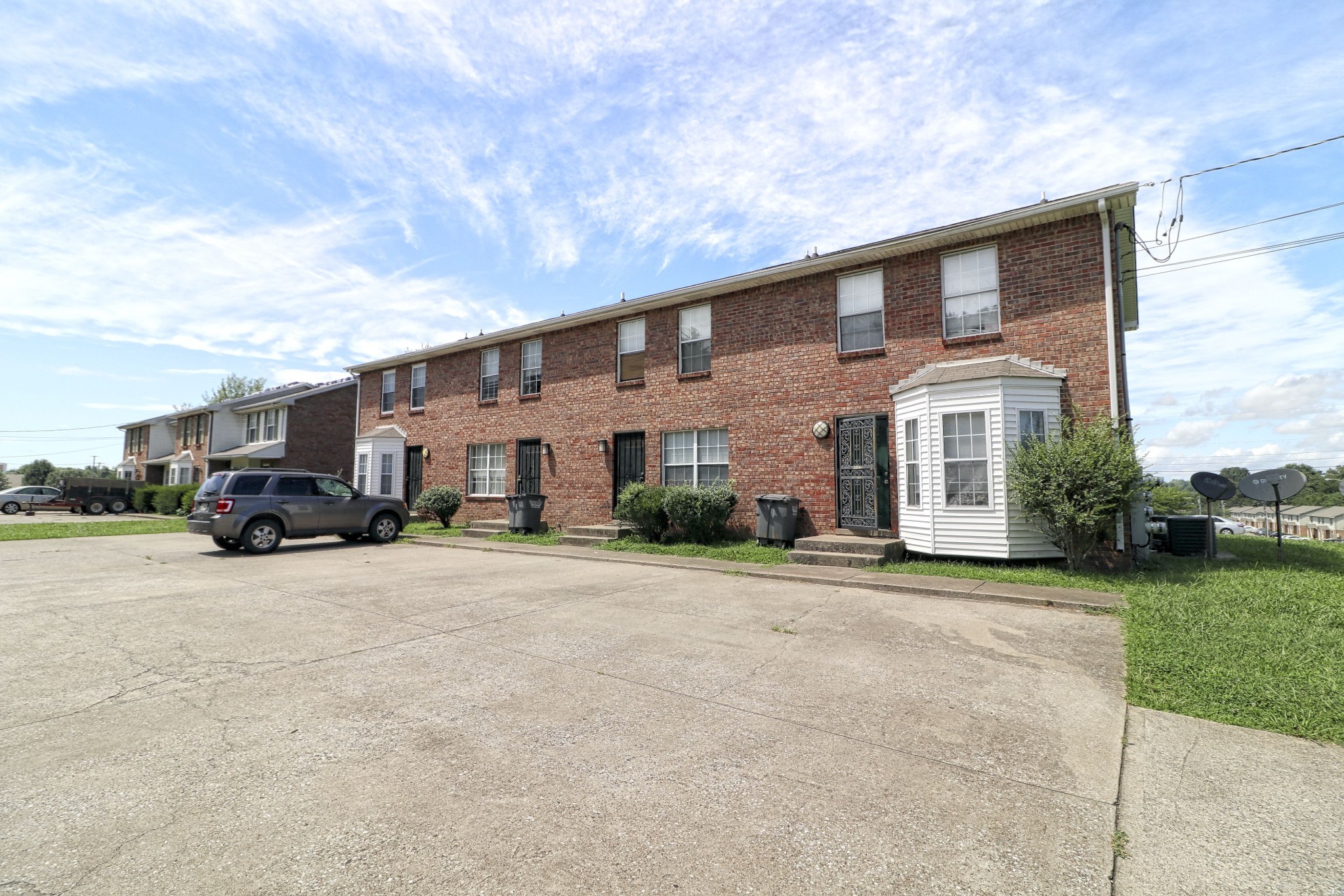 Clarksville, Tennessee, 37042, United States, ,Residential,For Sale,1943496