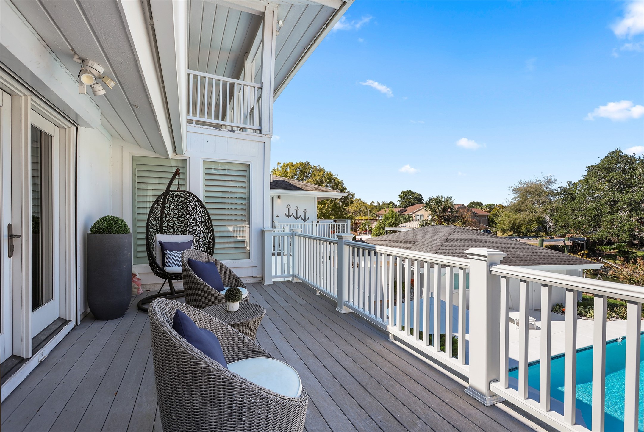 Nassau Bay, Texas, 77058, United States, 5 Bedrooms Bedrooms, ,5 BathroomsBathrooms,Residential,For Sale,1988330