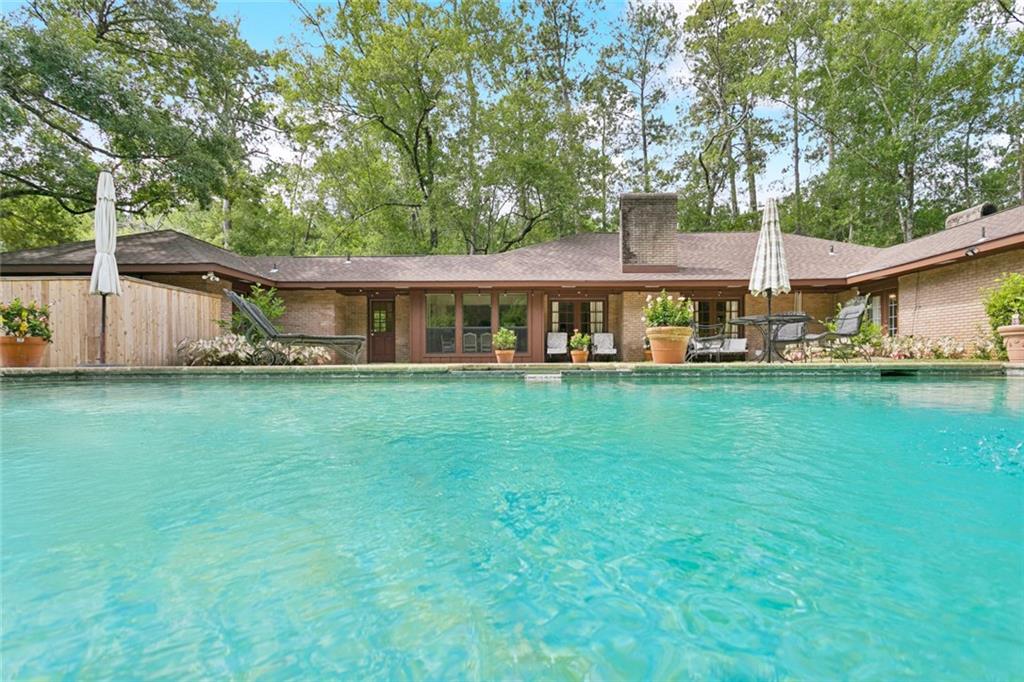 Covington, Louisiana, 70433, United States, 3 Bedrooms Bedrooms, ,3 BathroomsBathrooms,Residential,For Sale,1902659