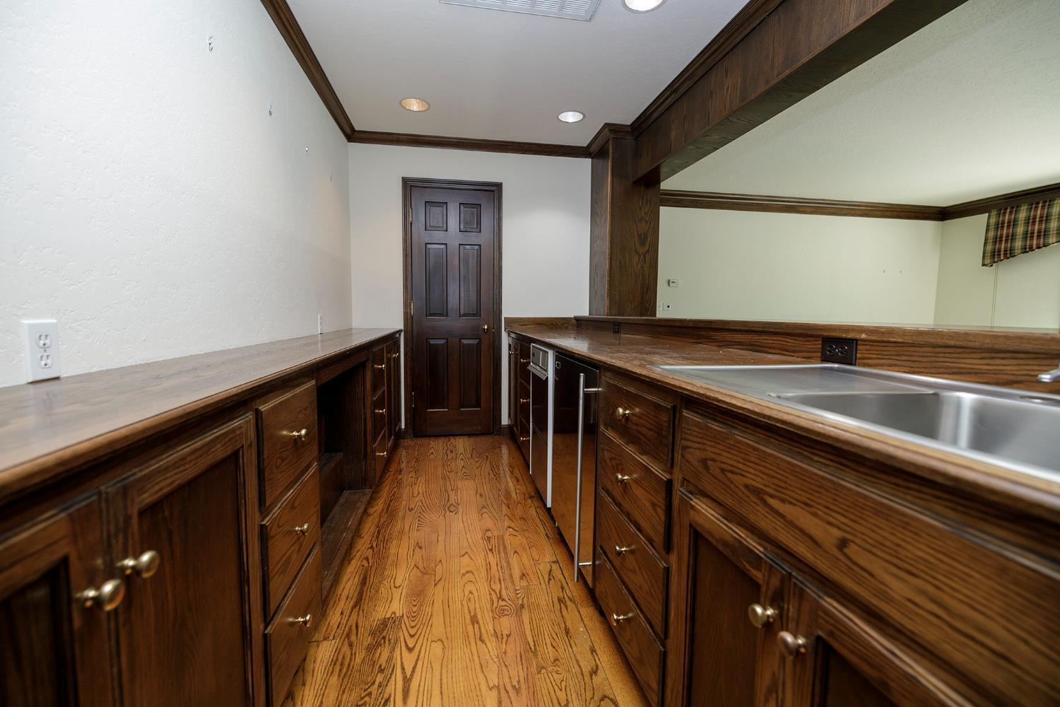 Turlock, California, 95380, United States, 4 Bedrooms Bedrooms, ,5 BathroomsBathrooms,Residential,For Sale,1992358