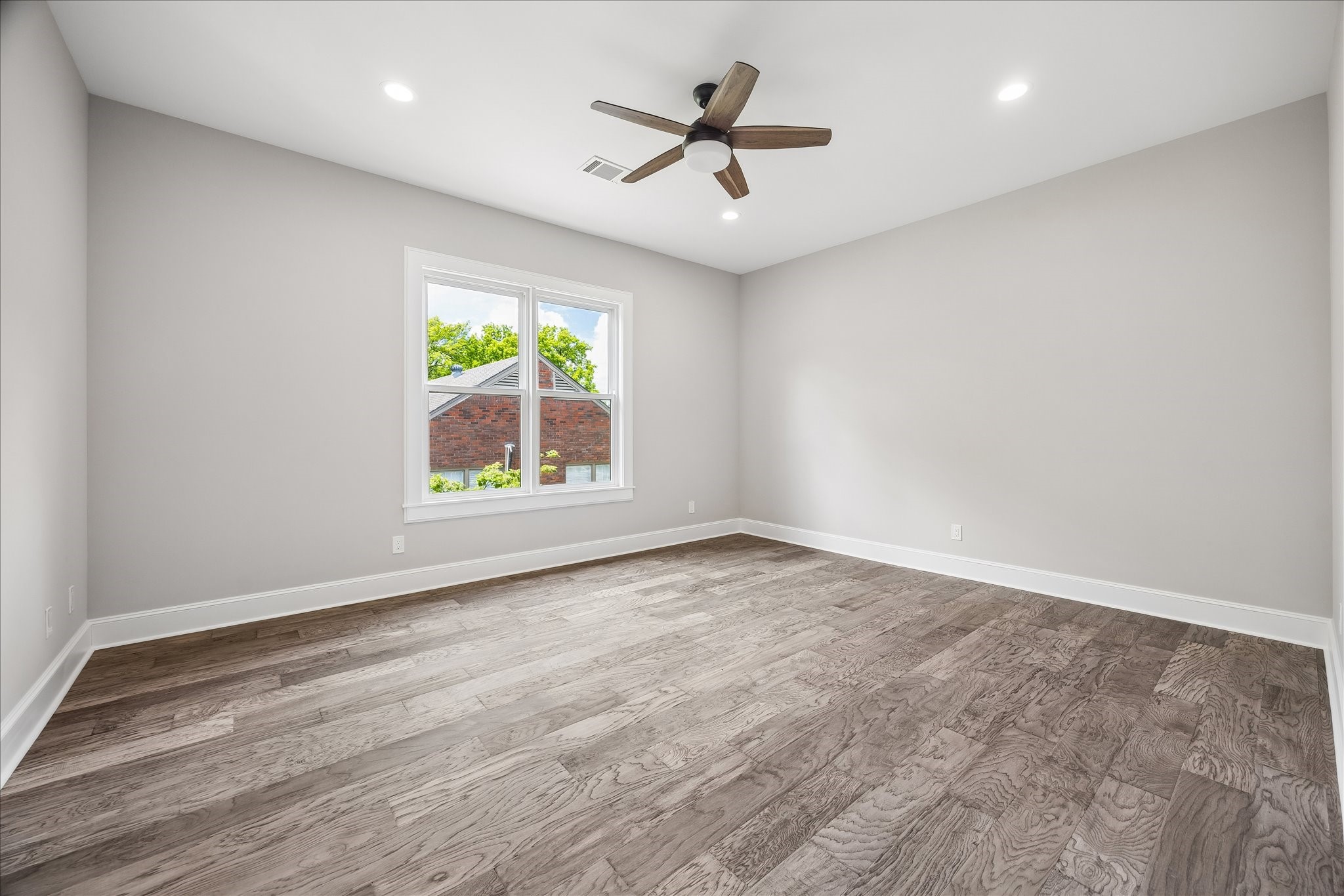  2065 Southgate Boulevard - 物件實景