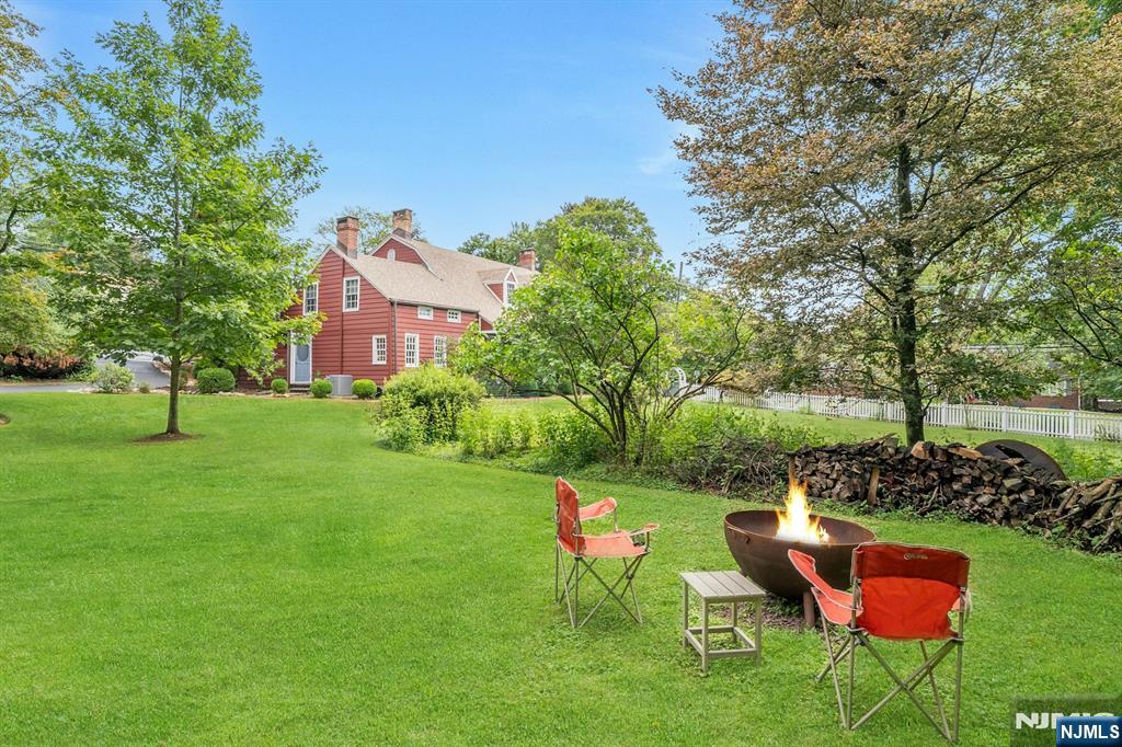 Park Ridge, New Jersey, 07656, United States, 4 Bedrooms Bedrooms, ,3 BathroomsBathrooms,Residential,For Sale,1927365