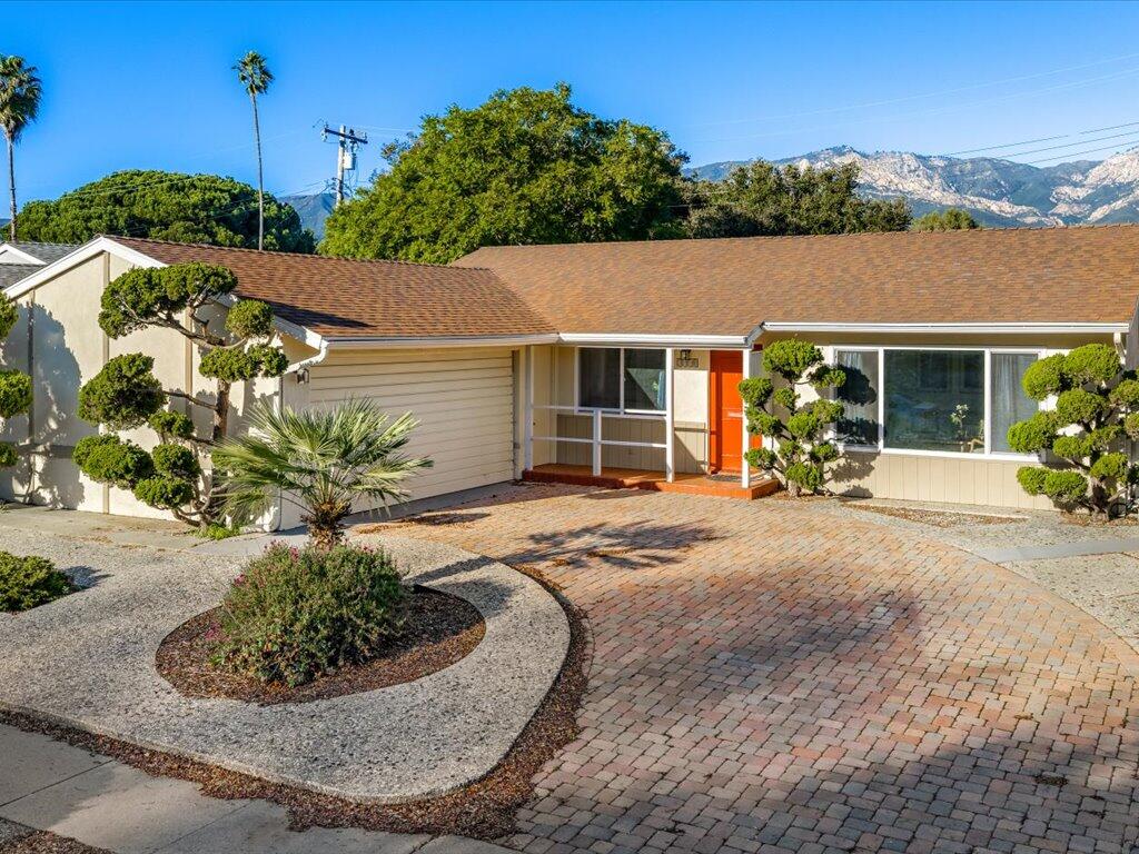 Santa Barbara, California, 93101, United States, 3 Bedrooms Bedrooms, ,2 BathroomsBathrooms,Residential,For Sale,2008962