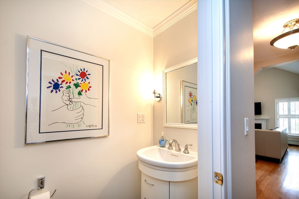 Hanover, Massachusetts, 02339, United States, 2 Bedrooms Bedrooms, ,3 BathroomsBathrooms,Residential,For Sale,1940214