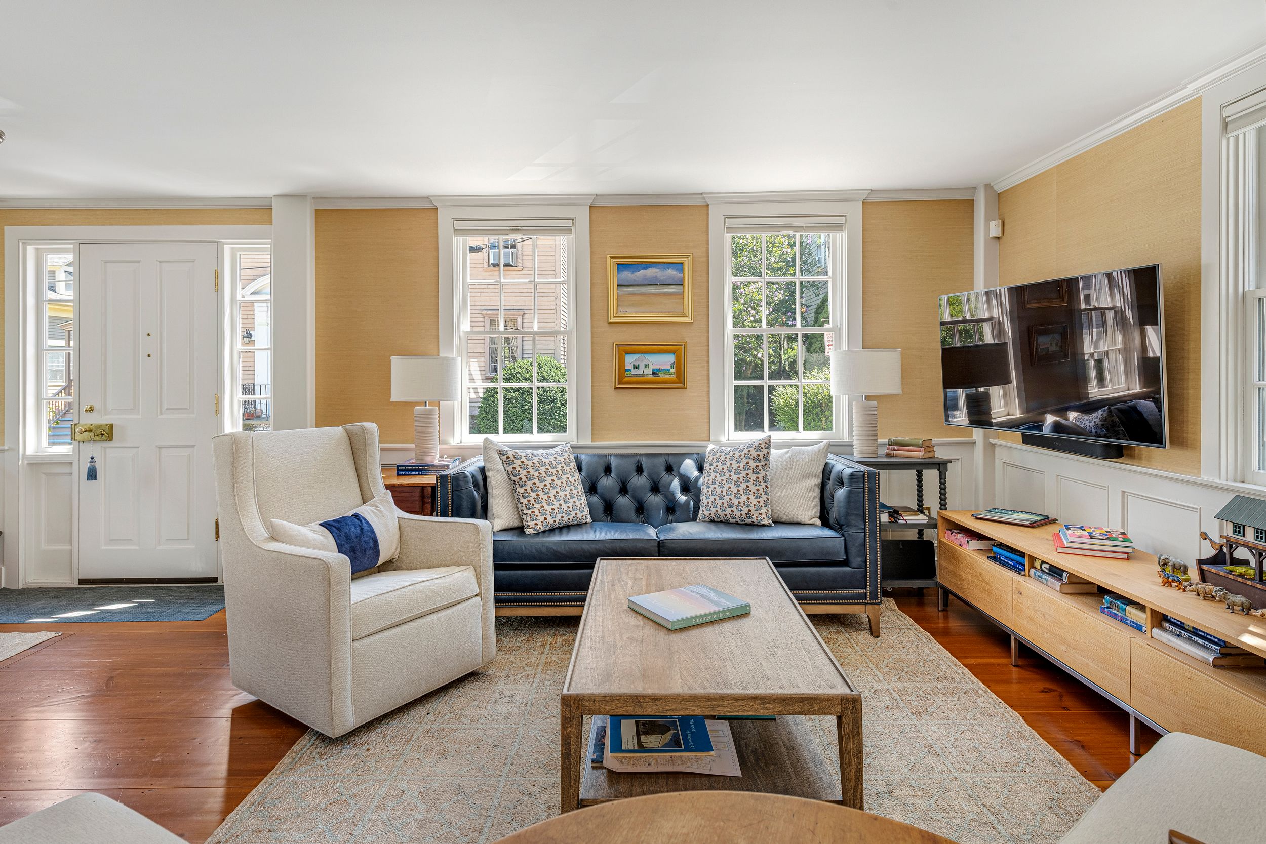  Exquisitely Renovated Home One Block from Water - 物件實景