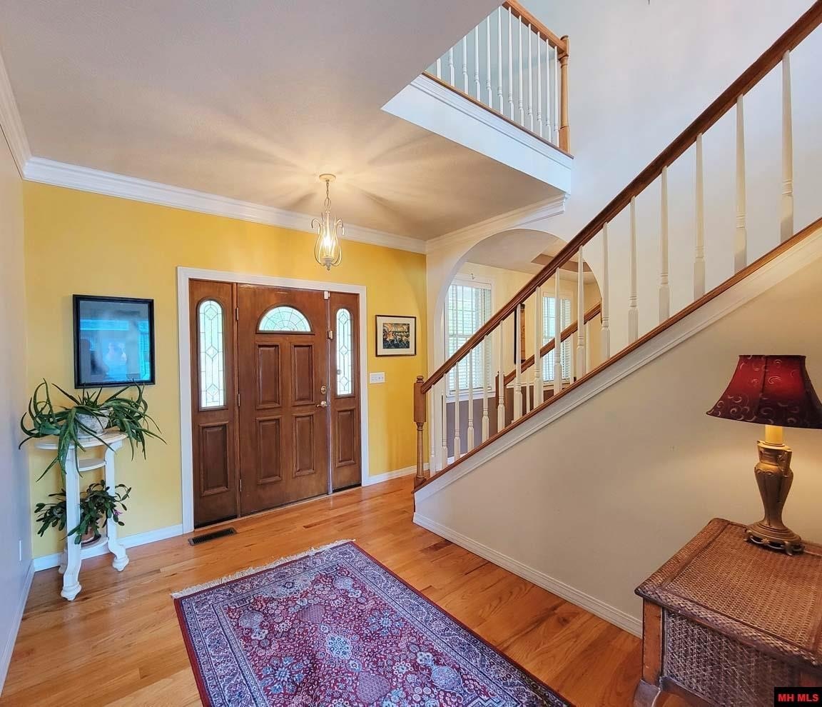 Mountain Home, Arkansas, 72653, United States, 4 Bedrooms Bedrooms, ,5 BathroomsBathrooms,Residential,For Sale,1981288