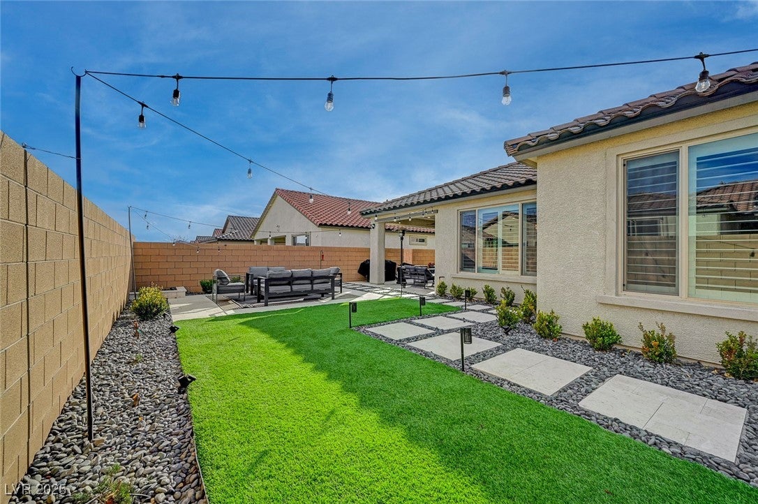 Las Vegas, Nevada, 89166, United States, 3 Bedrooms Bedrooms, ,2 BathroomsBathrooms,Residential,For Sale,2006139