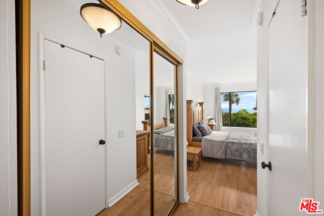 Malibu, California, 90265, United States, 1 Bedroom Bedrooms, ,1 BathroomBathrooms,Residential,For Sale,1840451