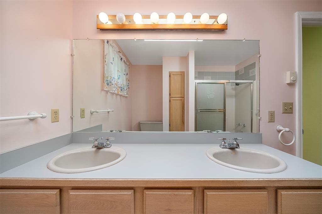 Polson, Montana, 59860, United States, 3 Bedrooms Bedrooms, ,1 BathroomBathrooms,Residential,For Sale,1846037