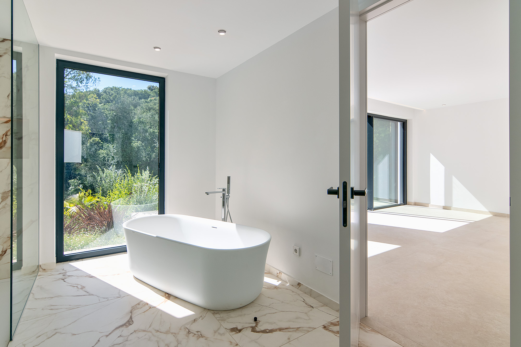  New contemporary villa with total privacy in Sotogrande Alto - 物件實景