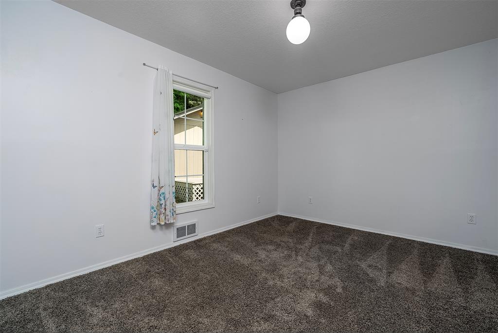 Polson, Montana, 59860, United States, 3 Bedrooms Bedrooms, ,1 BathroomBathrooms,Residential,For Sale,1846037