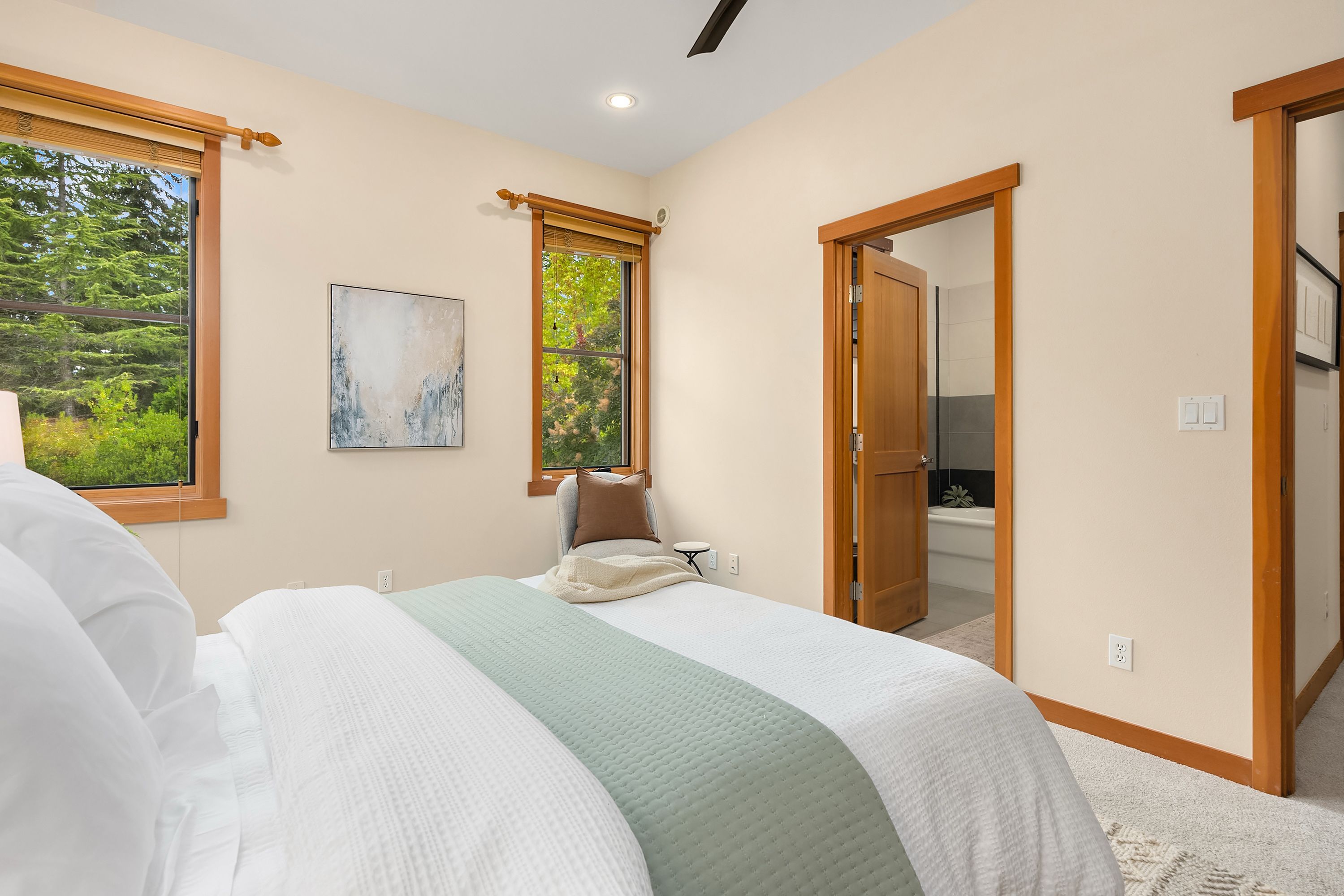  722 NE Vineyard Lane Unit #L102, Bainbridge Island, WA 98110 - 物件實景