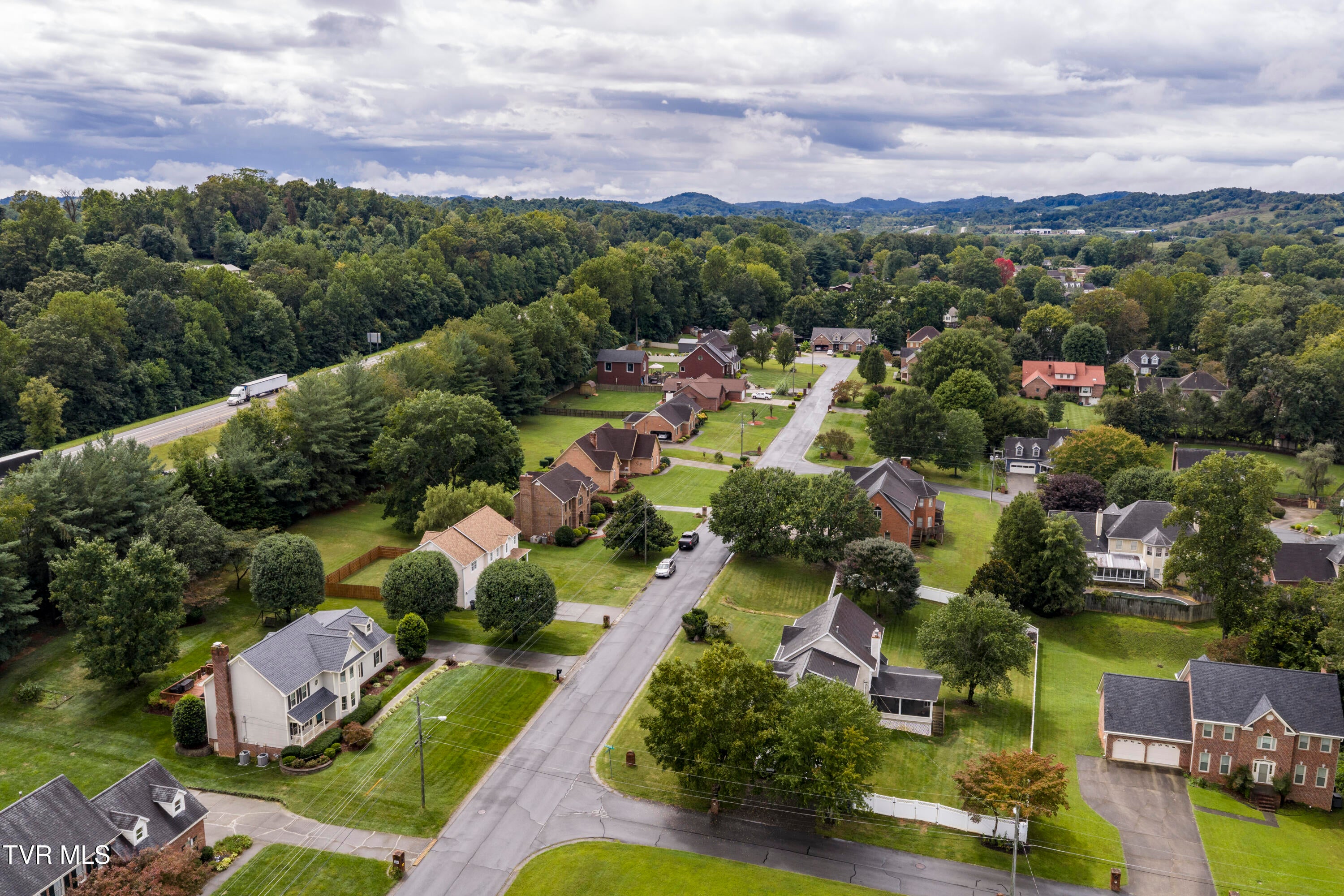 Kingsport, Tennessee, 37663, United States, 5 Bedrooms Bedrooms, ,3 BathroomsBathrooms,Residential,For Sale,1940461