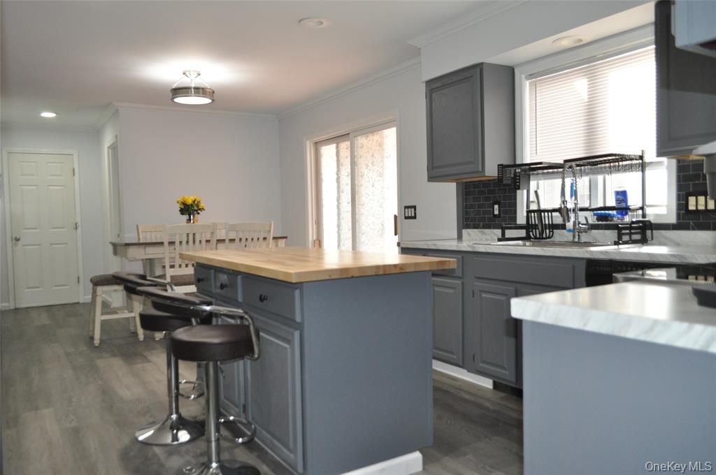 Poughquag, New York, 12570, United States, 3 Bedrooms Bedrooms, ,3 BathroomsBathrooms,Residential,For Sale,1993861