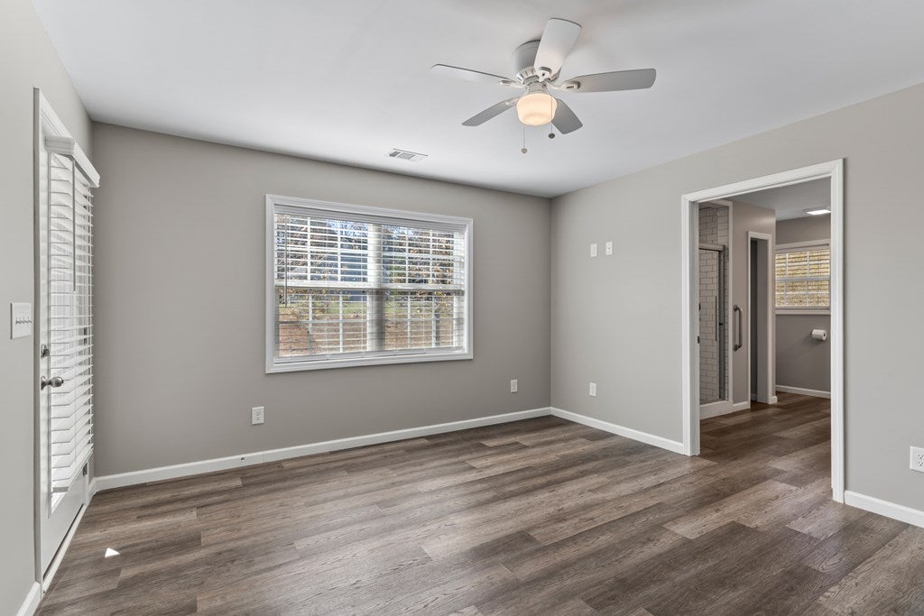 Blue Ridge, Georgia, 30513, United States, 3 Bedrooms Bedrooms, ,2 BathroomsBathrooms,Residential,For Sale,1987936